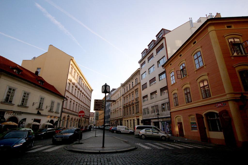 Apartment Masna 21 Prag Exteriör bild